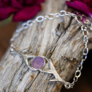 Frostantler bracelet with silver chain